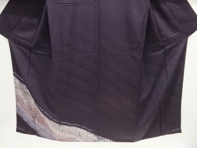  未使用品　仕立て上がり　板締め絞り動物更紗模様訪問着